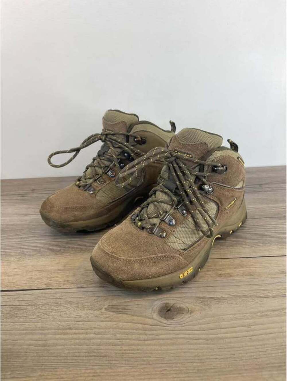 Hi-Tec Kuleni Mid Waterproof Hiking Boots Women's Size 6.5